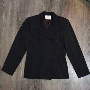 Double-breasted fitted blazer